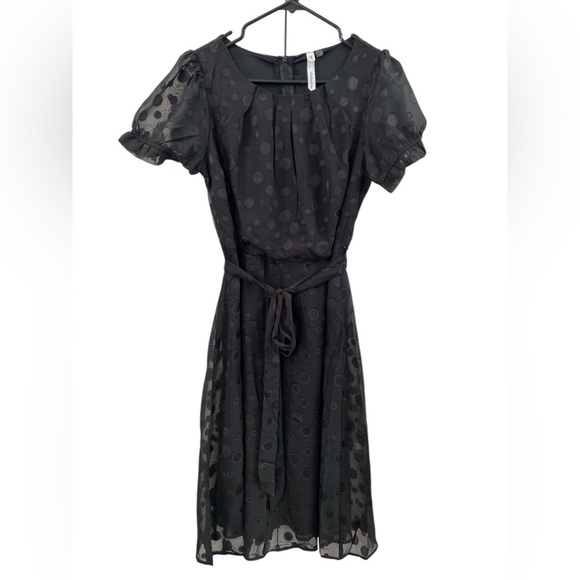 Black polkadot mini dress with belt - Picture 1 of 4